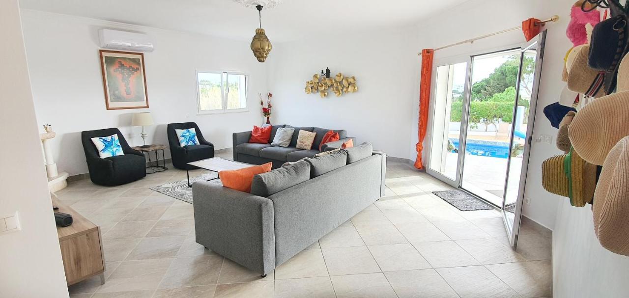 Sunset Villa By Laranjal Rentals Olhos de Agua  Eksteriør billede